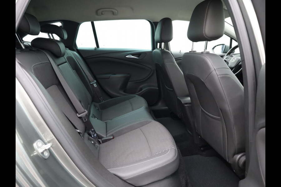 Opel Astra Sports Tourer 1.4 Turbo Innovation | Trekhaak | Elk. A-klep | Keyless | AGR stoelen | Camera | Prijs Rijklaar!!