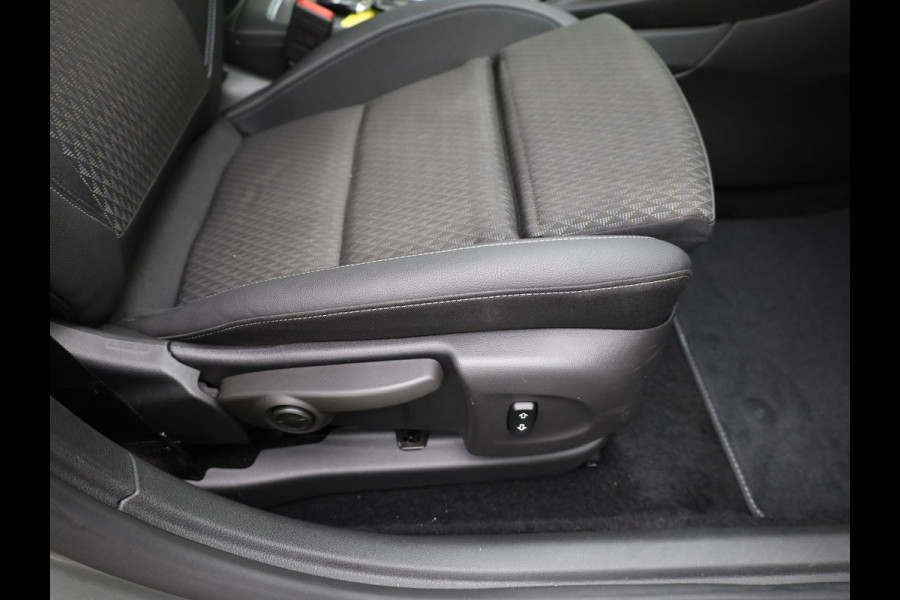 Opel Astra Sports Tourer 1.4 Turbo Innovation | Trekhaak | Elk. A-klep | Keyless | AGR stoelen | Camera | Prijs Rijklaar!!