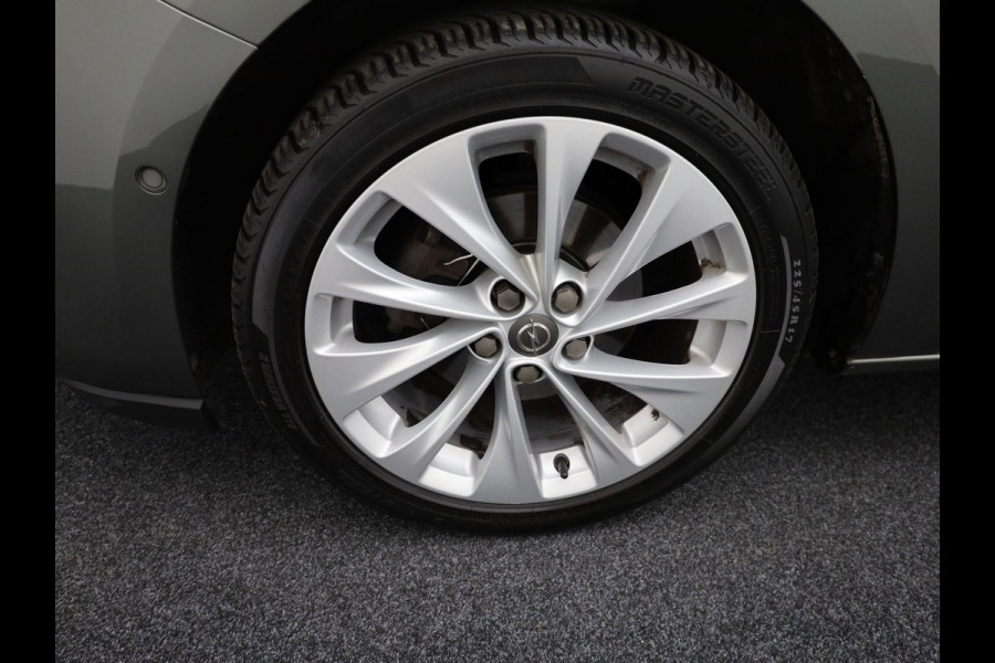 Opel Astra Sports Tourer 1.4 Turbo Innovation | Trekhaak | Elk. A-klep | Keyless | AGR stoelen | Camera | Prijs Rijklaar!!