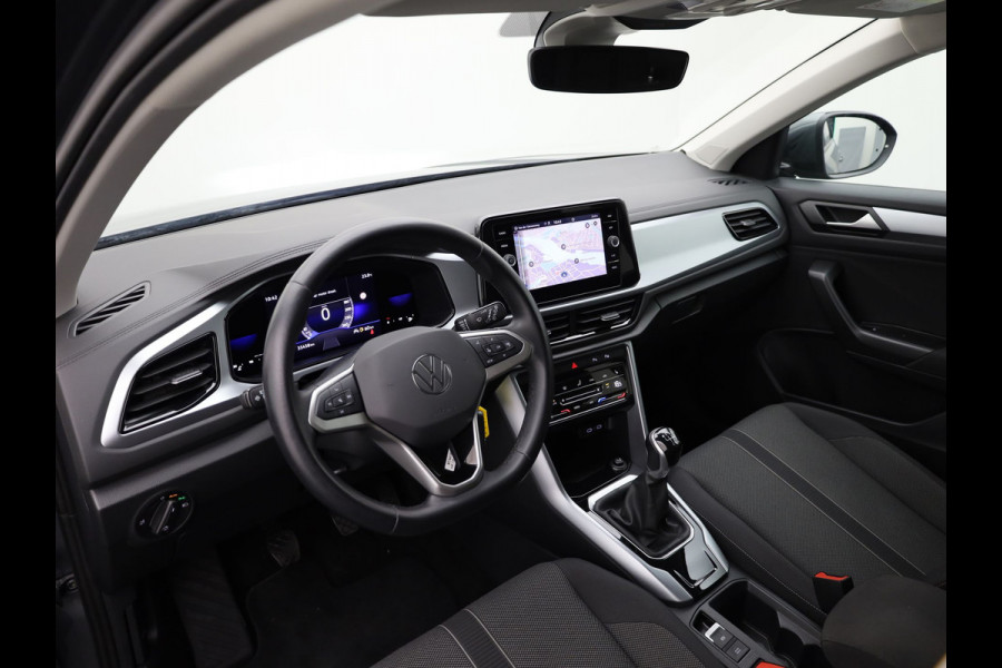 Volkswagen T-Roc 1.0 TSI Life Business | Stoelverwarming | Allseason banden | Prijs Rijklaar!!
