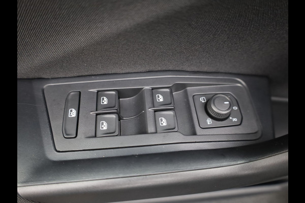 Volkswagen T-Roc 1.0 TSI Life Business | Stoelverwarming | Allseason banden | Prijs Rijklaar!!