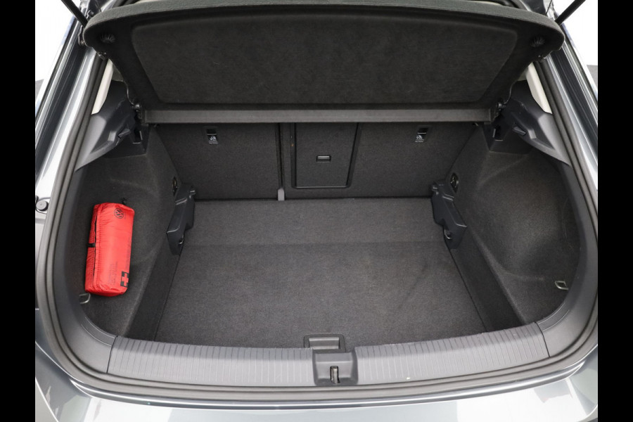 Volkswagen T-Roc 1.0 TSI Life Business | Stoelverwarming | Allseason banden | Prijs Rijklaar!!