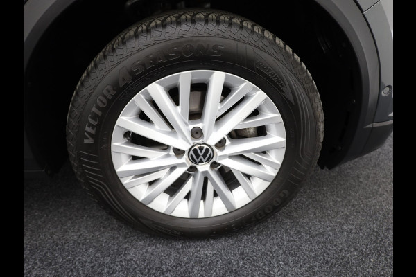 Volkswagen T-Roc 1.0 TSI Life Business | Stoelverwarming | Allseason banden | Prijs Rijklaar!!