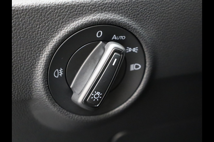 Volkswagen T-Roc 1.0 TSI Life Business | Stoelverwarming | Allseason banden | Prijs Rijklaar!!