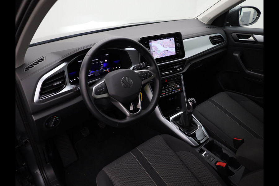 Volkswagen T-Roc 1.0 TSI Life Business | Stoelverwarming | Allseason banden | Prijs Rijklaar!!