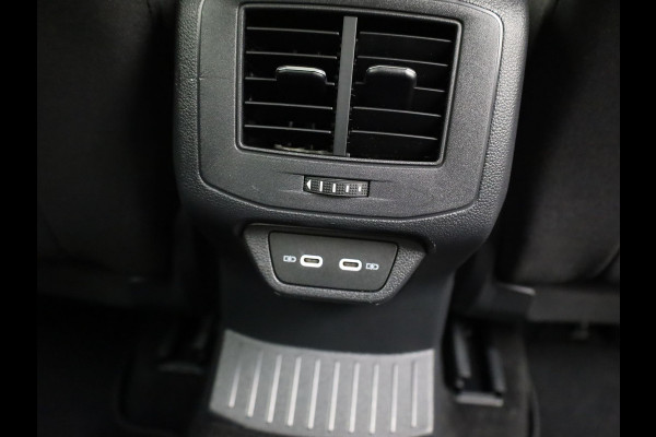 Volkswagen T-Roc 1.0 TSI Life Business | Stoelverwarming | Allseason banden | Prijs Rijklaar!!