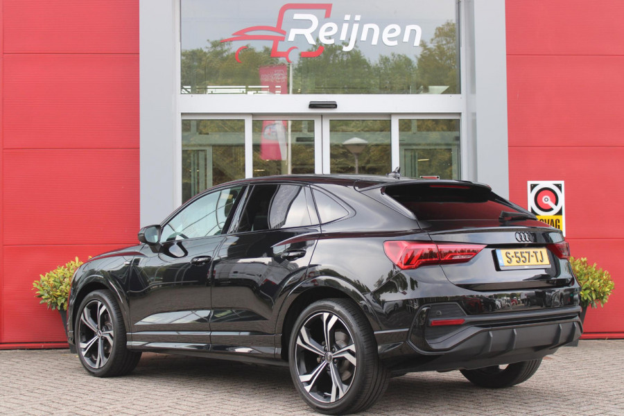 Audi Q3 Sportback 35 TFSI 150PK AUTOMAAT S EDITION | DRAADLOZE APPLE CARPLAY/ANDROID AUTO | ACHTERUITRIJ CAMERA | DODEHOEK DETECTIE | PARKEERSENSOREN VOOR + ACHTER | VIRTUAL COCKPIT | STOEL VERWARMING | ELEKTRISCH BEDIENBARE ACHTERKLEP | S-LINE INTERIEUR/EXTERIEUR | DAB+ RADIO | NAVIGATIE | VOLLEDIG LEDEREN BEKLEDING | DRAADLOZE TELEFOONLADER | KEYLESS ENTRY/START | CRUISE CONTROL | LED MATRIX KOPLAMPEN |