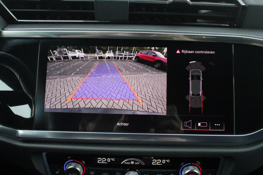 Audi Q3 Sportback 35 TFSI 150PK AUTOMAAT S EDITION | DRAADLOZE APPLE CARPLAY/ANDROID AUTO | ACHTERUITRIJ CAMERA | DODEHOEK DETECTIE | PARKEERSENSOREN VOOR + ACHTER | VIRTUAL COCKPIT | STOEL VERWARMING | ELEKTRISCH BEDIENBARE ACHTERKLEP | S-LINE INTERIEUR/EXTERIEUR | DAB+ RADIO | NAVIGATIE | VOLLEDIG LEDEREN BEKLEDING | DRAADLOZE TELEFOONLADER | KEYLESS ENTRY/START | CRUISE CONTROL | LED MATRIX KOPLAMPEN |