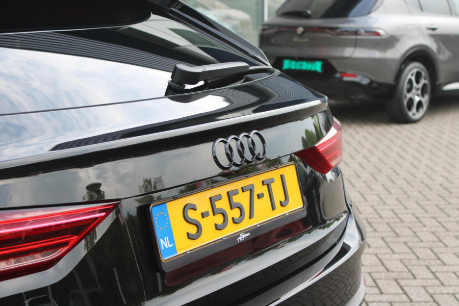 Audi Q3 Sportback 35 TFSI 150PK AUTOMAAT S EDITION | DRAADLOZE APPLE CARPLAY/ANDROID AUTO | ACHTERUITRIJ CAMERA | DODEHOEK DETECTIE | PARKEERSENSOREN VOOR + ACHTER | VIRTUAL COCKPIT | STOEL VERWARMING | ELEKTRISCH BEDIENBARE ACHTERKLEP | S-LINE INTERIEUR/EXTERIEUR | DAB+ RADIO | NAVIGATIE | VOLLEDIG LEDEREN BEKLEDING | DRAADLOZE TELEFOONLADER | KEYLESS ENTRY/START | CRUISE CONTROL | LED MATRIX KOPLAMPEN |