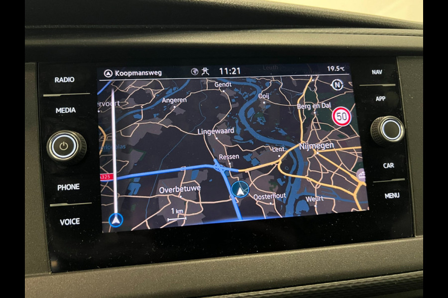 Volkswagen Transporter 2.0 TDI Dub. Cabine / 5-pers / NL-auto / CarPlay