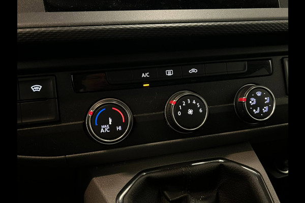 Volkswagen Transporter 2.0 TDI Dub. Cabine / 5-pers / NL-auto / CarPlay