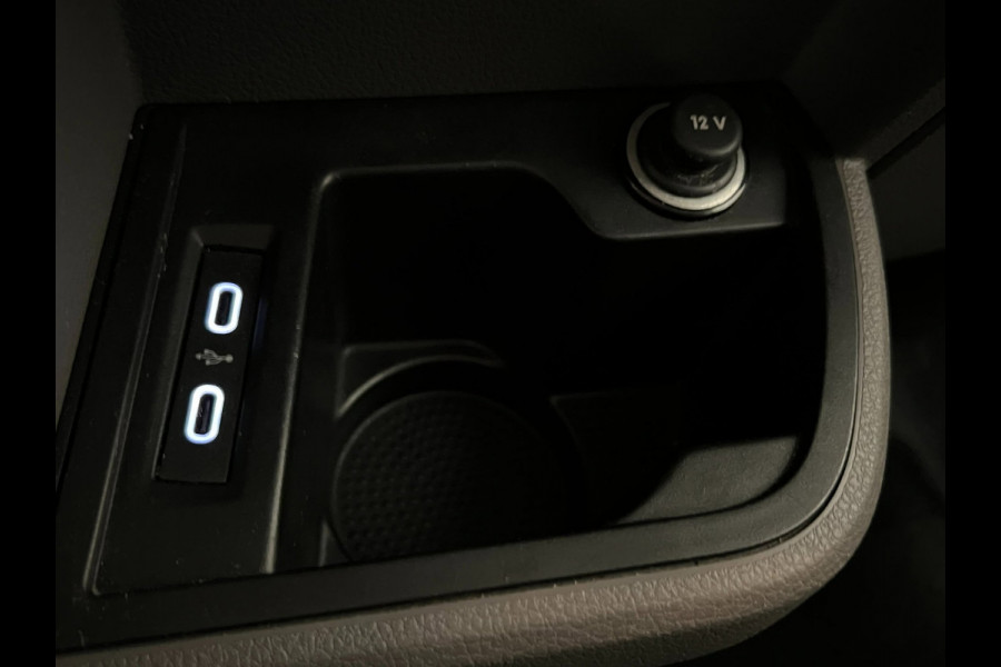 Volkswagen Transporter 2.0 TDI Dub. Cabine / 5-pers / NL-auto / CarPlay