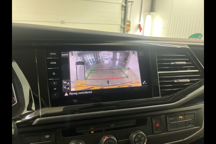 Volkswagen Transporter 2.0 TDI L1 H1 4Motion Automaat Bulli