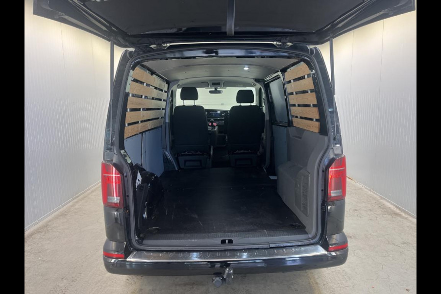 Volkswagen Transporter 2.0 TDI L1 H1 4Motion Automaat Bulli