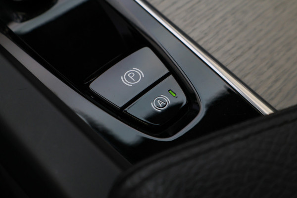 Volvo XC60 2.0 T6 Plug-in hybrid AWD Inscription Leer, Panoramadak, Memory, Camera, Apple Carplay, Keyless