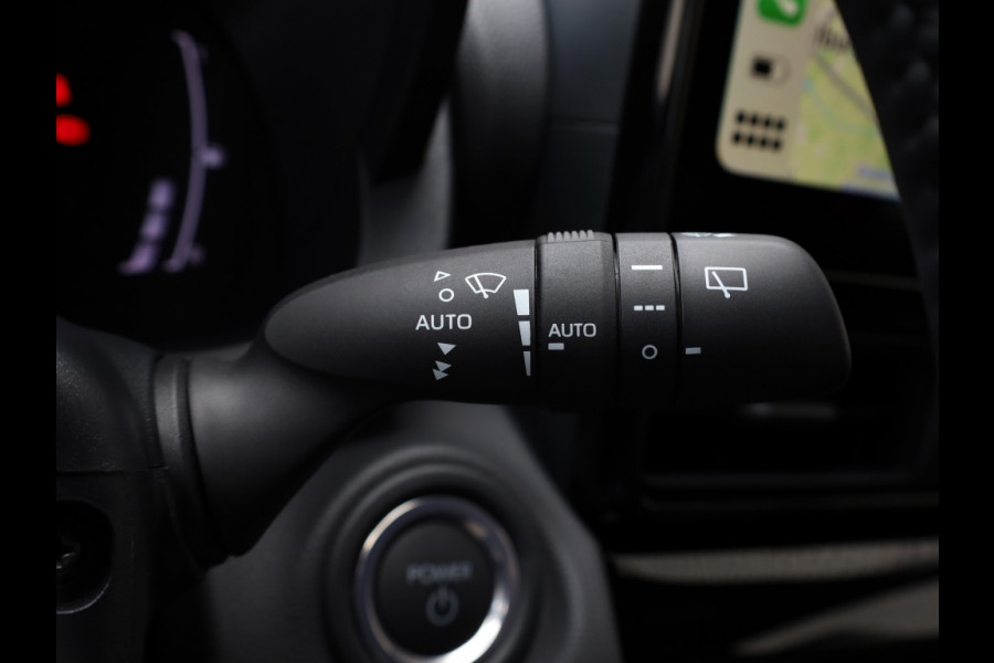 Toyota Yaris Cross 1.5 Hybrid 130 Dynamic | Stoel/Stuurwielverwarming | Dodehoek | PDC