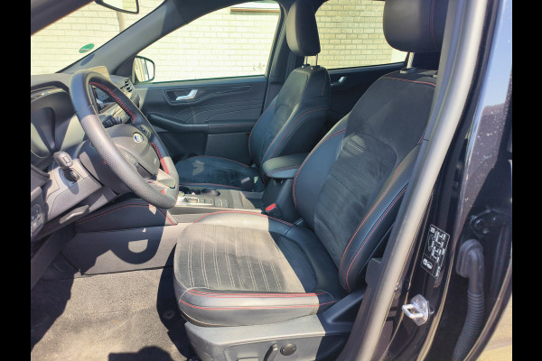 Ford Kuga 2.5 PHEV ST-Line uit 2023 Rijklaar + 12 maanden Bovag-garantie Henk Jongen Auto's in Helmond,  al 50 jaar service zoals 't hoort!
