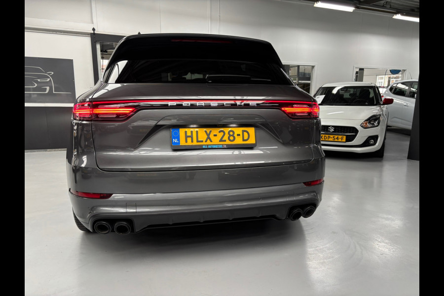 Porsche Cayenne 3.0 E-Hybrid / Panorama / Sport