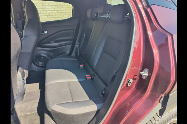 Nissan Juke 1.0 DIG-T N-Connecta AUTOMAAT uit 2024 Rijklaar + 12 maanden Bovag-garantie  Henk Jongen Auto's in Helmond,  al 50 jaar service zoals 't hoort!
