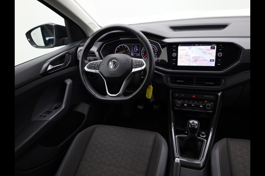 Volkswagen T-Cross 1.0 TSI 116Pk Style | Trekhaak | Led Koplampen | Camera | Dodehoek sensoren | Prijs Rijklaar!!