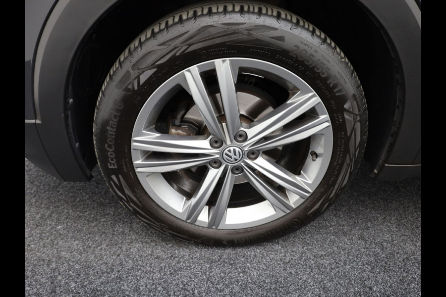 Volkswagen T-Cross 1.0 TSI 116Pk Style | Trekhaak | Led Koplampen | Camera | Dodehoek sensoren | Prijs Rijklaar!!