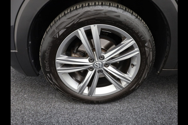 Volkswagen T-Cross 1.0 TSI 116Pk Style | Trekhaak | Led Koplampen | Camera | Dodehoek sensoren | Prijs Rijklaar!!