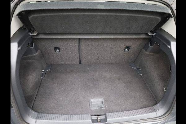 Volkswagen T-Cross 1.0 TSI 116Pk Style | Trekhaak | Led Koplampen | Camera | Dodehoek sensoren | Prijs Rijklaar!!