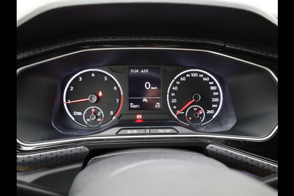 Volkswagen T-Cross 1.0 TSI 116Pk Style | Trekhaak | Led Koplampen | Camera | Dodehoek sensoren | Prijs Rijklaar!!