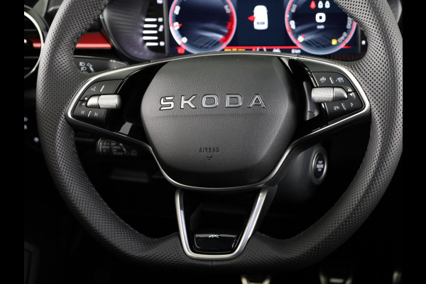 Škoda Fabia 1.0 TSI Monte Carlo | Timiano Green Black Magic | Travel Assist Pakket | Verwarmbare Voorstoelen | Hill Start Assist