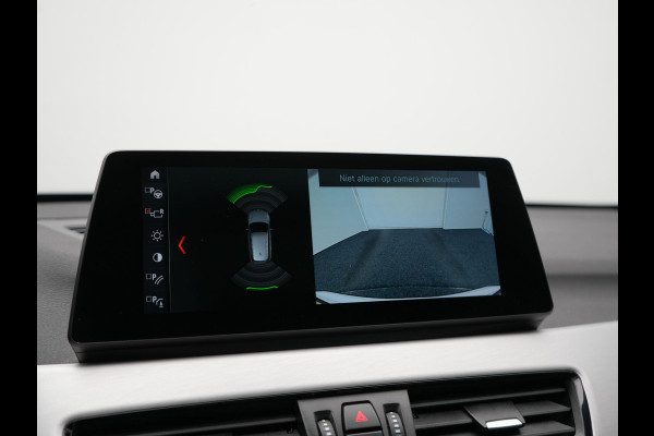 BMW X1 xDrive25e Advantage PHEV 221pk Dealer O.H. | Trekhaak Afn. | Panodak | Head Up | Camera | Harman / Kardon | Lederen Comfortzetels Verwarmd | Navigatie | DAB | Plug In Hybrid |