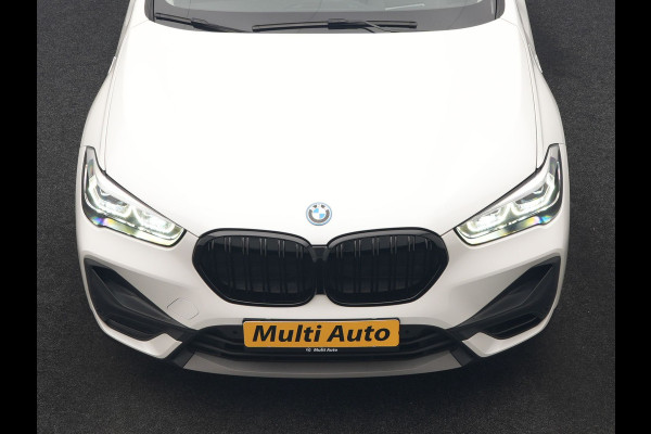 BMW X1 xDrive25e Advantage PHEV 221pk Dealer O.H. | Trekhaak Afn. | Panodak | Head Up | Camera | Harman / Kardon | Lederen Comfortzetels Verwarmd | Navigatie | DAB | Plug In Hybrid |