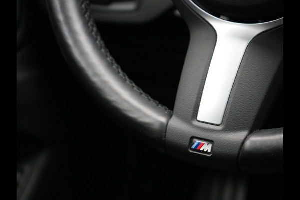 BMW X1 xDrive25e Advantage PHEV 221pk Dealer O.H. | Trekhaak Afn. | Panodak | Head Up | Camera | Harman / Kardon | Lederen Comfortzetels Verwarmd | Navigatie | DAB | Plug In Hybrid |