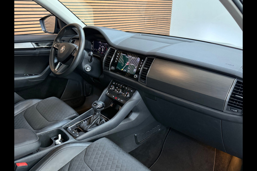 Škoda Kodiaq 1.5 TSI Ambition 7p. | 7-persoons | Carplay & Android Auto | Trekhaak | Camera | Stoelverwarming | KESSY | 18 Inch