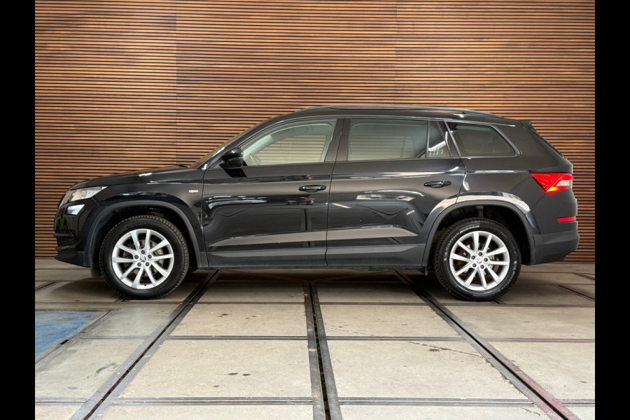Škoda Kodiaq 1.5 TSI Ambition 7p. | 7-persoons | Carplay & Android Auto | Trekhaak | Camera | Stoelverwarming | KESSY | 18 Inch