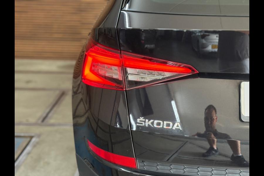 Škoda Kodiaq 1.5 TSI Ambition 7p. | 7-persoons | Carplay & Android Auto | Trekhaak | Camera | Stoelverwarming | KESSY | 18 Inch