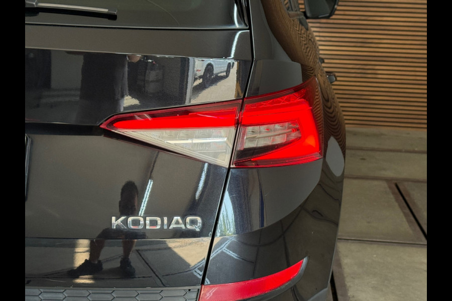 Škoda Kodiaq 1.5 TSI Ambition 7p. | 7-persoons | Carplay & Android Auto | Trekhaak | Camera | Stoelverwarming | KESSY | 18 Inch