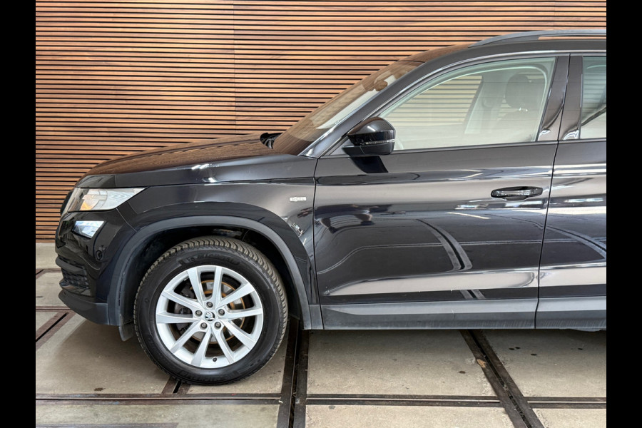 Škoda Kodiaq 1.5 TSI Ambition 7p. | 7-persoons | Carplay & Android Auto | Trekhaak | Camera | Stoelverwarming | KESSY | 18 Inch