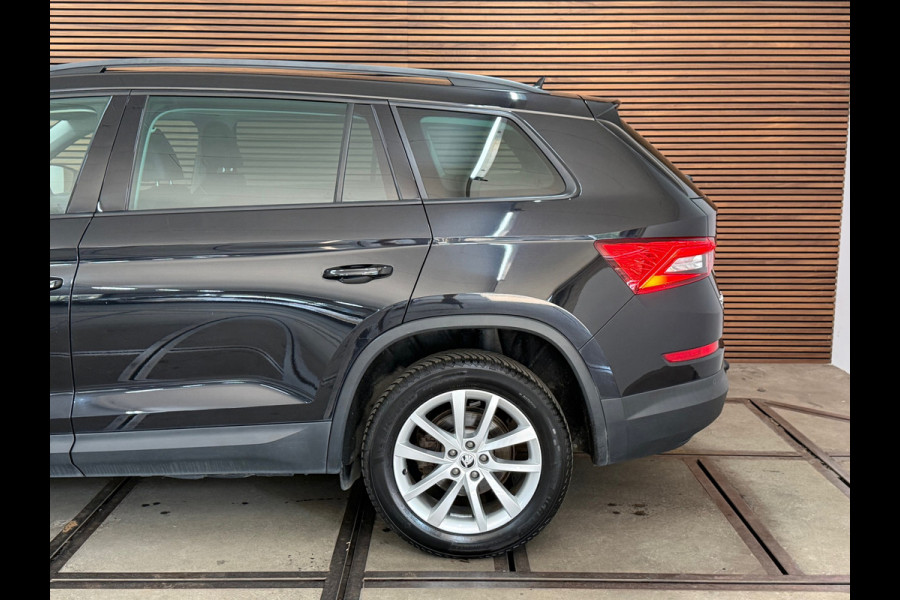 Škoda Kodiaq 1.5 TSI Ambition 7p. | 7-persoons | Carplay & Android Auto | Trekhaak | Camera | Stoelverwarming | KESSY | 18 Inch