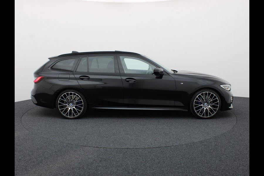 BMW 3 Serie Touring 320i High Executive Edition | 20'' | Pano | Head Up | Elk. A-klep | Camera | Prijs Rijklaar!!