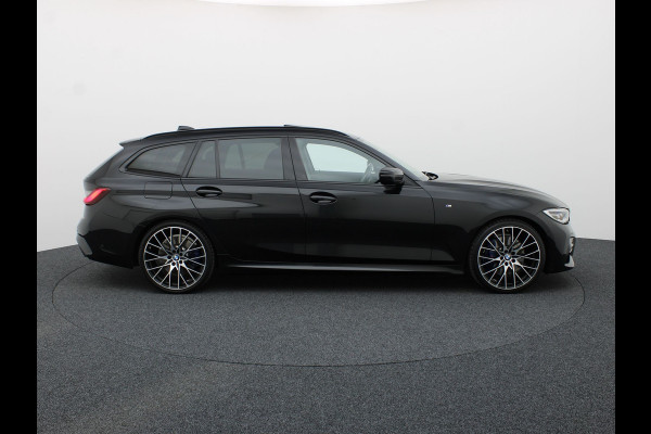 BMW 3 Serie Touring 320i High Executive Edition | 20'' | Pano | Head Up | Elk. A-klep | Camera | Prijs Rijklaar!!