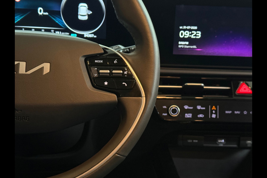 Kia Niro EV Edition 64.8 kWh | 204pk | ACC | Camera | Navi | Stoel/stuur verwarming | Apple CarPlay & Android Auto| 17 Inch | NAP