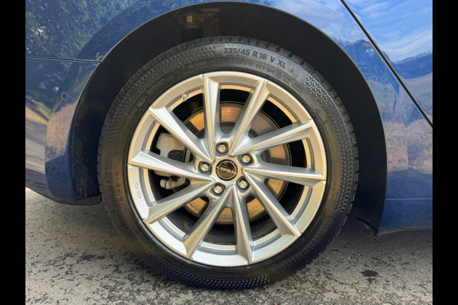 Tesla Model 3 Long Range AWD 75 kWh | Trekhaak + BTW + Autopilot Nu € 23.975,-!!!