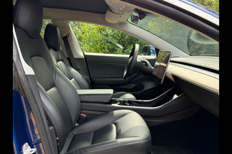 Tesla Model 3 Long Range AWD 75 kWh | Trekhaak + BTW + Autopilot Nu € 23.975,-!!!