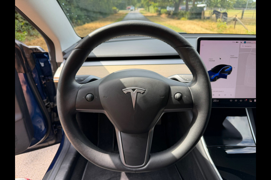 Tesla Model 3 Long Range AWD 75 kWh | Trekhaak + BTW + Autopilot Nu € 23.975,-!!!
