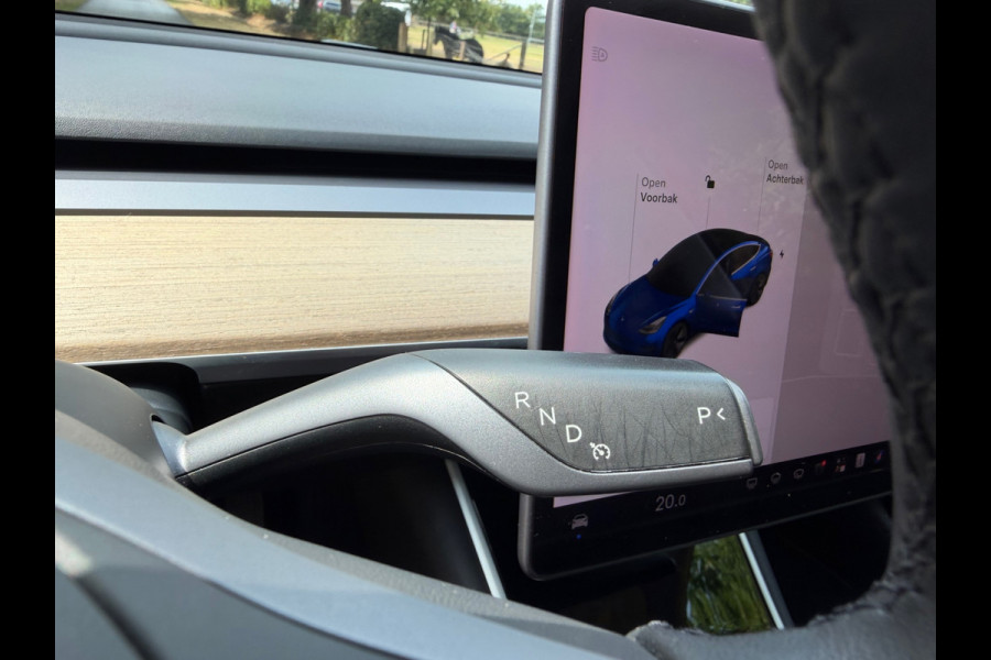 Tesla Model 3 Long Range AWD 75 kWh | Trekhaak + BTW + Autopilot Nu € 23.975,-!!!