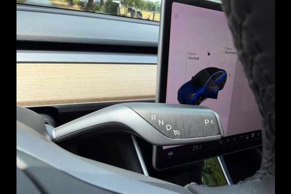 Tesla Model 3 Long Range AWD 75 kWh | Trekhaak + BTW + Autopilot Nu € 23.975,-!!!