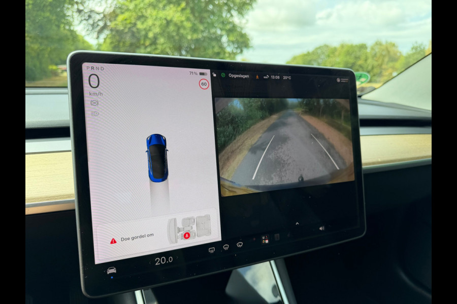Tesla Model 3 Long Range AWD 75 kWh | Trekhaak + BTW + Autopilot Nu € 23.975,-!!!