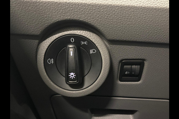 Volkswagen Transporter 2.0 TDI L2H1 30 Dubbele Cabine Airco Cruise Control Parkeersensoren