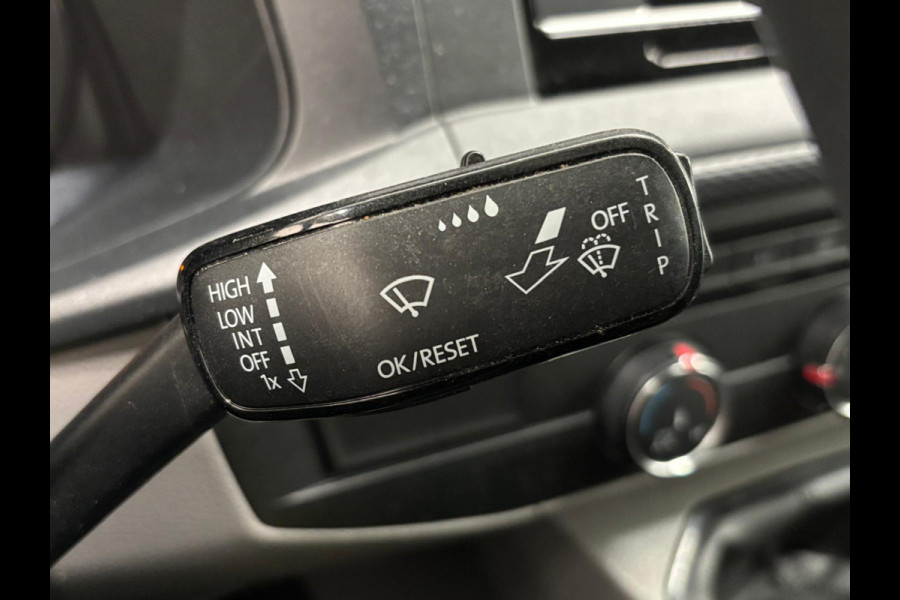 Volkswagen Transporter 2.0 TDI L2H1 30 Dubbele Cabine Airco Cruise Control Parkeersensoren