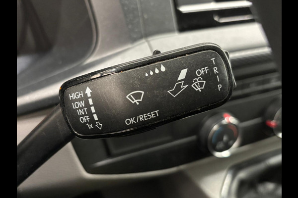 Volkswagen Transporter 2.0 TDI L2H1 30 Dubbele Cabine Airco Cruise Control Parkeersensoren